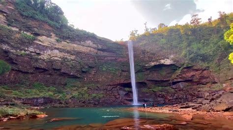 A MUST VISIT WATERFALLS IN MEGHALAYA, INDIA - YouTube