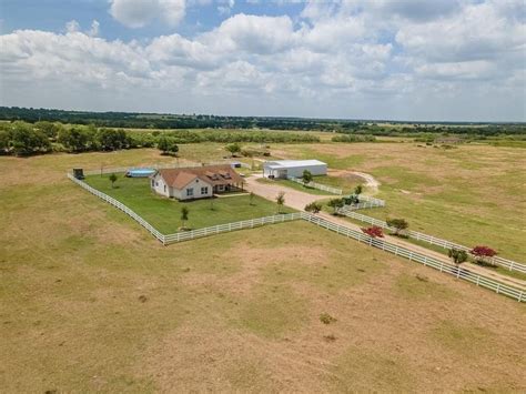 Thorndale, TX Real Estate - Thorndale Homes for Sale | realtor.com®