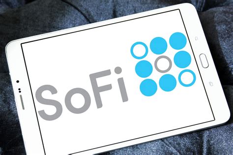 SoFi Technologies’ Coming Earnings Report Might Disappoint, Analyst Says