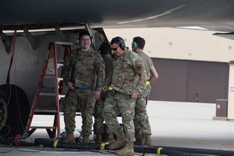 DVIDS - Images - 509th Bomb Wing B-2 Spirit stealth bombers and maintenance crews take part in ...