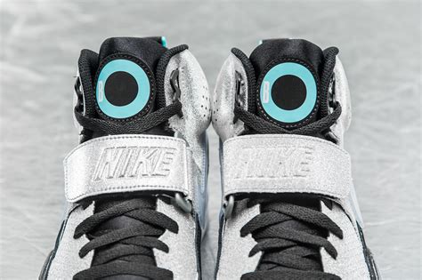 Nike Marks College Football Championship with "Diamond Quest" Bo Jacksons | Sole Collector