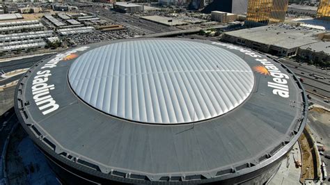 Allegiant Stadium’s intricate roof system a pain in the neck | Las Vegas Review-Journal