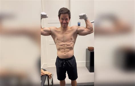 Mark Wahlberg Wows Fans As He Proudly Displays Toned Body