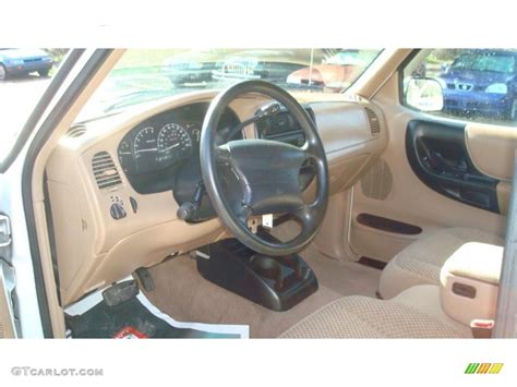 Medium Prairie Tan Interior 1999 Ford Ranger XLT Extended Cab Photo #45701877 | GTCarLot.com