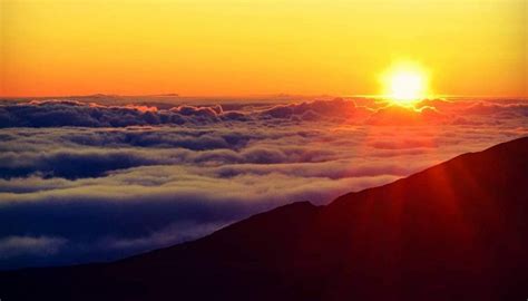 Sunrise at Haleakala National Park: Don't Miss It! - Travelffeine