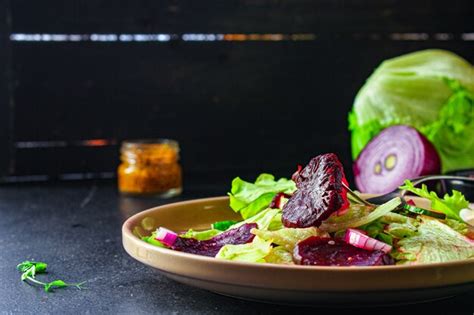 Premium Photo | Healthy salad beetroot slices