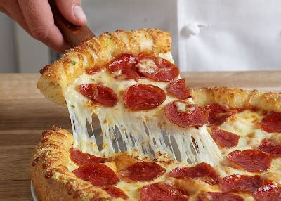 drjunkfood: Domino's New Hand Tossed Pizza