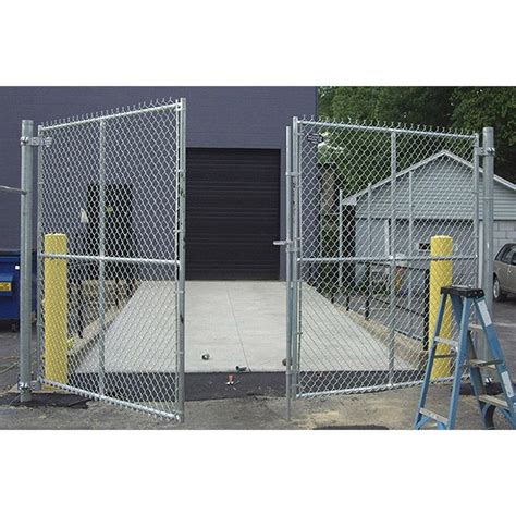 Pick the Right Type of Chain Link Fence with CSF! :: Custom Security ...