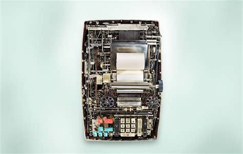 Peek Inside A Mechanical Calculator | Mechanical calculator, Old calculator, Mechanic