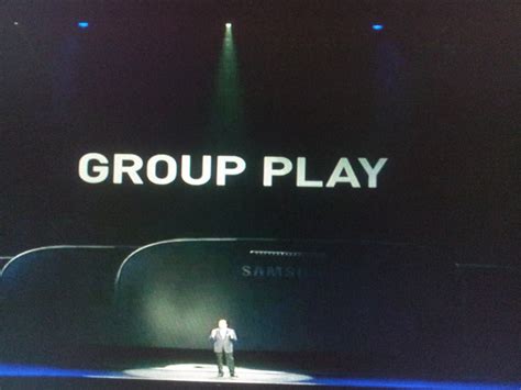 Samsung Galaxy S4 Specs: images of unpacked events S4