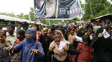 Rohingya refugees protest against Myanmar crackdown anniversary - BBC News