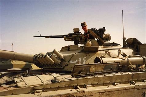 Seized Iraqi T-72M1, Operation Desert Storm. Tank Warfare, Iraqi Army ...