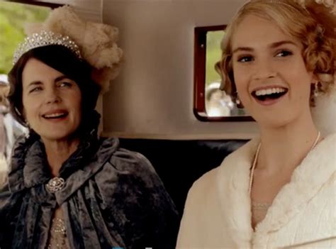 The Downton Abbey Christmas Special Trailer Is Here!