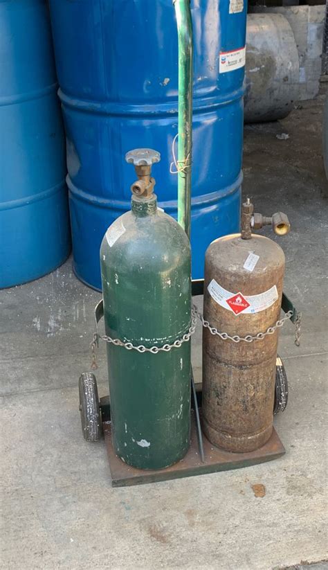 Oxygen and Acetylene Tanks for Sale in Acton, CA - OfferUp