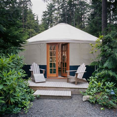 Gorgeous Yurt Vacation Homes | HGTV