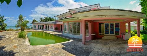 Pablo Escobar House: Now a Theme Park? See the Photos