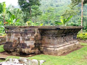 Kedaton Temple In Probolinggo Tourism - Built About The End Of XIV Century