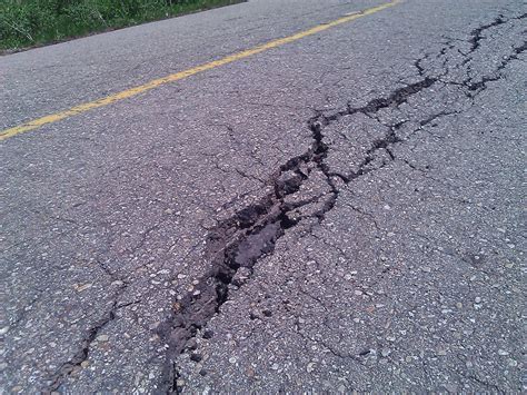 cracks-road | The Horizons Tracker