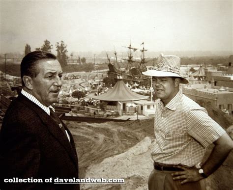 Daveland Disneyland Behind-The-Scenes Photo Page | Disney magical world ...