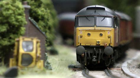 British Model Railway Layout in OO Gauge with Cab Ride | Trein