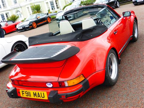 Porsche 911 Cabriolet 1982 - 1989 Specs and Technical Data, Fuel Consumption, Dimensions