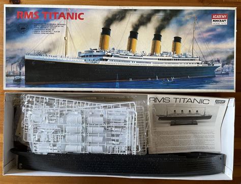 RMS Titanic Plastic Ship Model Kit 1405 1/350 Scale Academy Minicraft ...