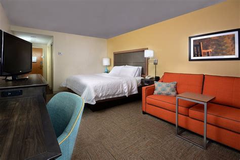 HAMPTON INN MARTINSVILLE - Prices & Hotel Reviews (VA)