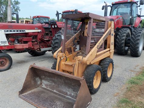 Case 1825 skid steer loader | Construction equipment, Skid steer loader, Heavy equipment