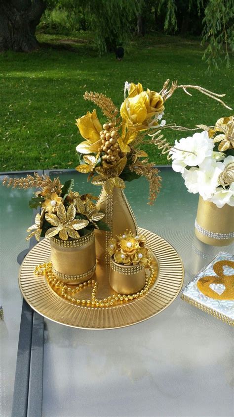 Golden anniversary decor | Golden anniversary decorations, 50 golden ...