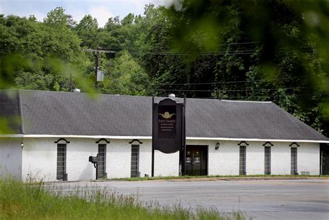 Body Found Rotting for 3 Years in South Carolina Funeral Home Closet