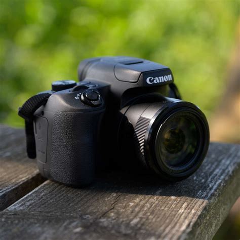 Canon PowerShot SX70 HS Review: A Solid Superzoom Camera