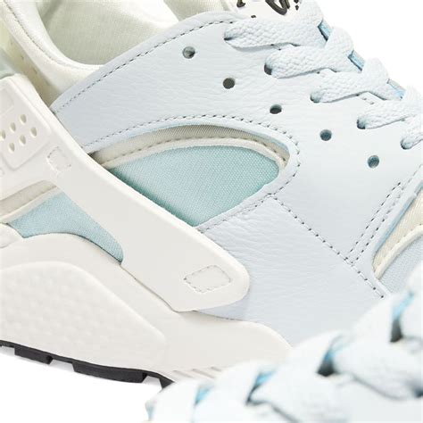 Nike Women's Air Huarache W Sneakers in Aura/White/Black Nike