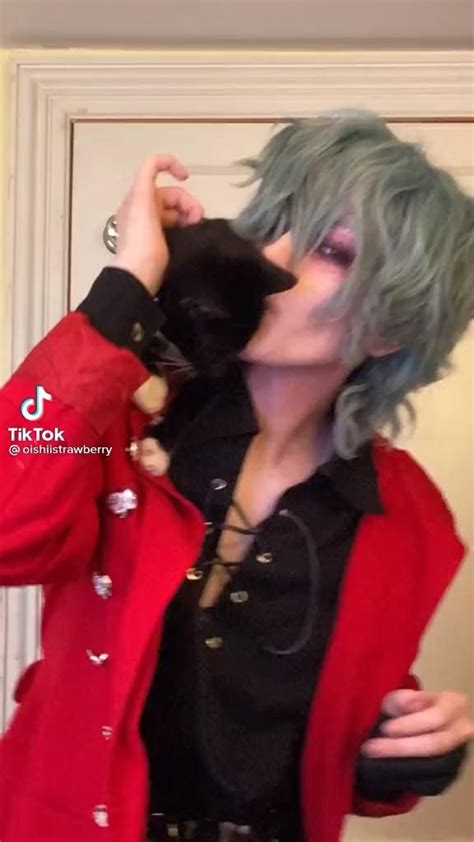 Shigaraki Cosplay [Video] | Cute cosplay, Cute anime guys, Amazing cosplay