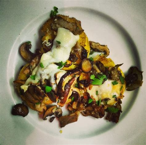 salt & zest: Seared Mushrooms and Polenta