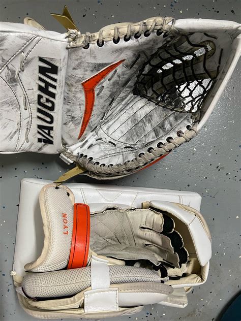 Alex Lyon Vaughn SLR 2 Pro Carbon Pro Goalie Full Set | SidelineSwap