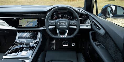 Audi Q7 Interior & Infotainment | carwow