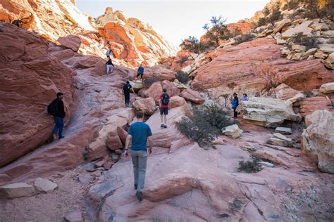 Two Fun, Short Hikes to do at Red Rock Canyon, Las Vegas | Earth Trekkers