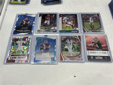 Urban Auctions - 8 ROOKIE NFL CARDS