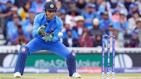 MS Dhoni in ICC T20 World Cup 2020? 5 Reasons Why Indian Wicket-Keeper ...