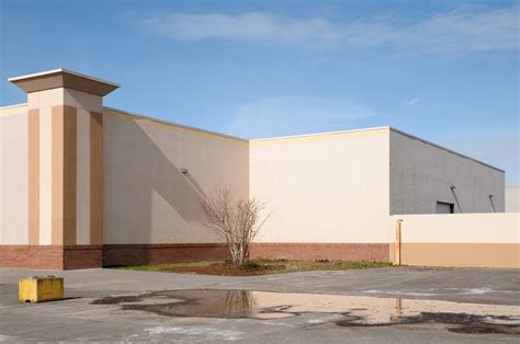 Lakewood Mall #1 | George Burns | Flickr