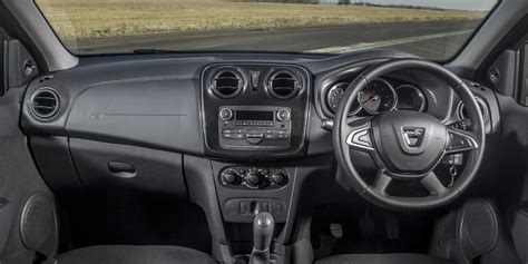 Dacia Logan MCV Interior & Infotainment | carwow