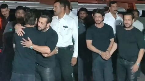 Salman Khan Birthday: Shah Rukh Khan Attends Birthday Party; See Video