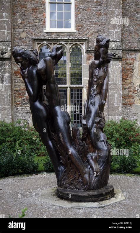 Sculpture Adam Eve Stock Photos & Sculpture Adam Eve Stock Images - Alamy