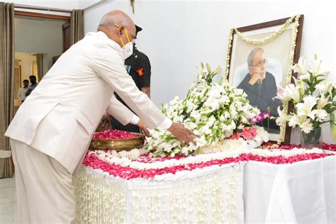 President, Prime Minister pay last respects to Former President Pranab ...