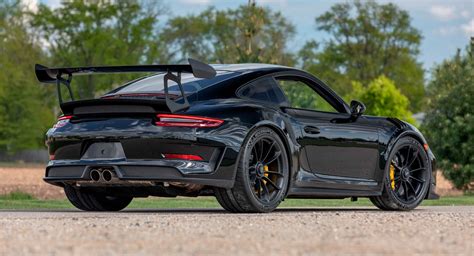 Blacked Out 2019 Porsche 911 GT3 RS Is A Lethal Weapon Begging To Be Driven | Carscoops