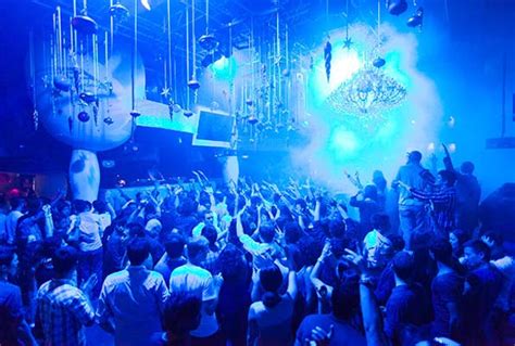 Zouk Nightclub: World Class Nightclub with Excellent DJs