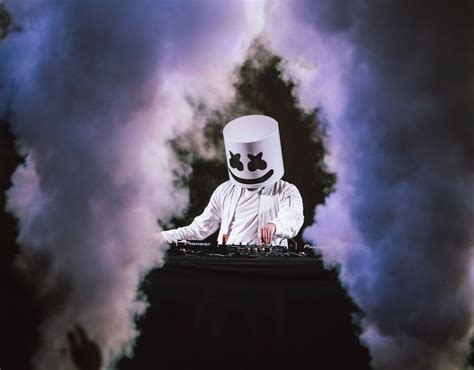 21 best DJ Marshmello wallpapers images on Pinterest | Wallpapers ...