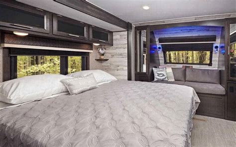 11 Amazing Travel Trailers With King Size Beds - RVing Know How