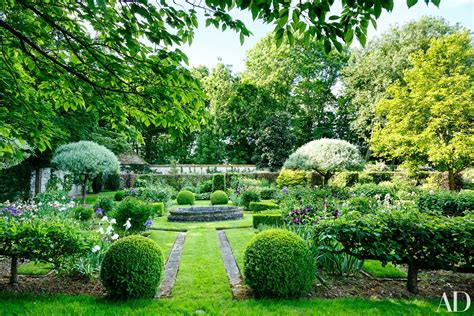 This French Country Estate Boasts Unbelievably Beautiful Gardens by Louis Benech | Beautiful ...