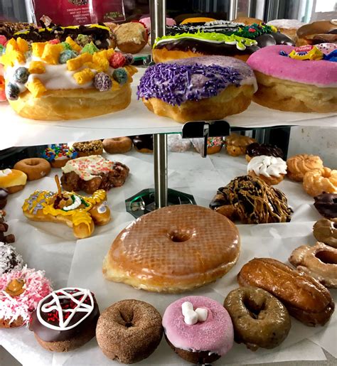 Voodoo Donuts 🍩 | Voodoo doughnut, Food, Voodoo donuts